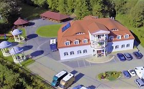 Dwór Maria Antonina